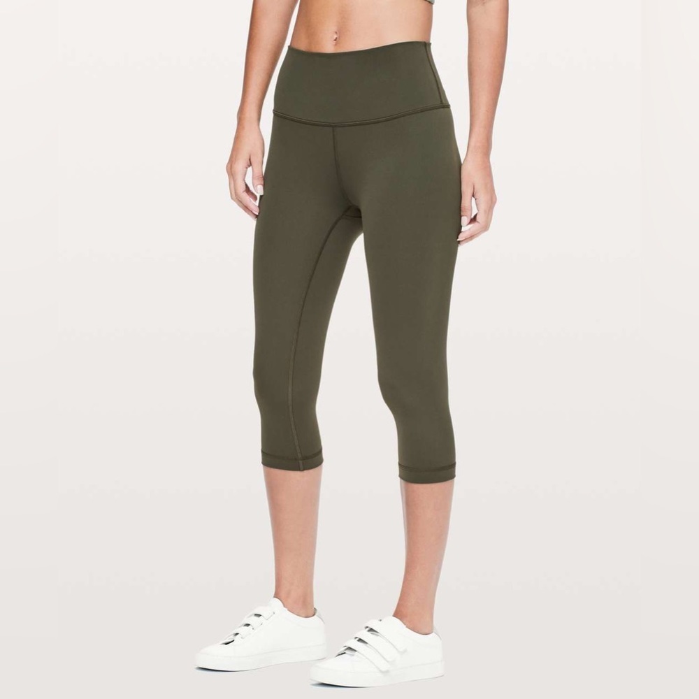 Lululemon Wunder Under Hi-Rise 1/2 Tight Full-On Luxtreme 17" 6